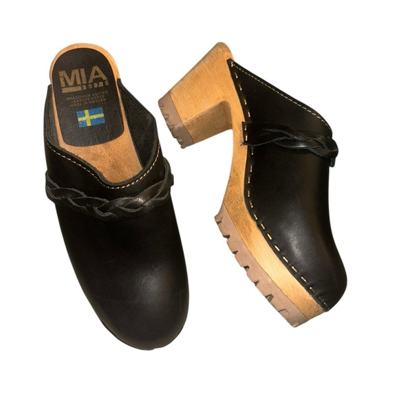 MIA Black Leather Clogs with Wooden Heel - Picture 2 of 5
